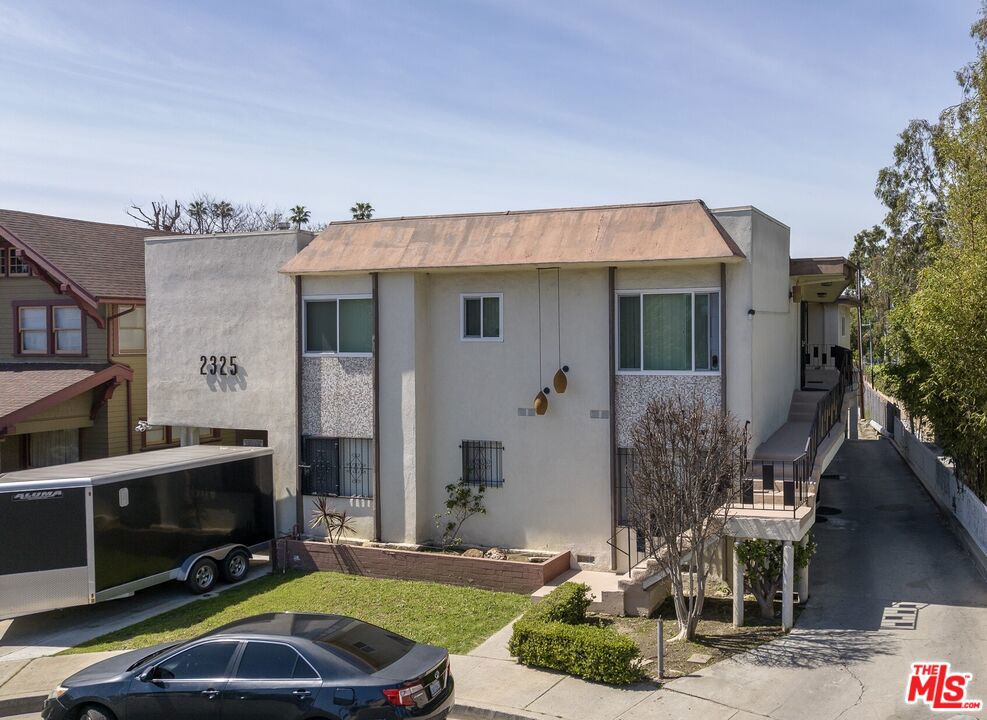 2325 5th Avenue, Los Angeles, CA 90018