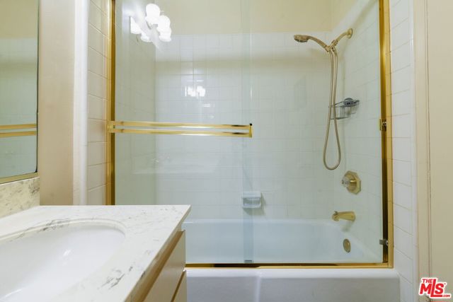 8701 Delgany Avenue, Playa del Rey CA: https://media.crmls.org/mediaz/16aee2e3-596a-404d-bd69-3248874156a6.jpg