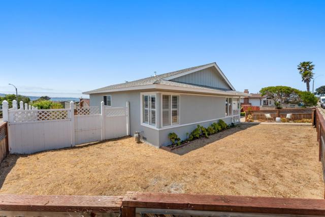 1861 Saint Helena Street, Seaside CA: https://media.crmls.org/mediaz/16affd63-8558-45ff-bea8-529b2f091b83.jpg
