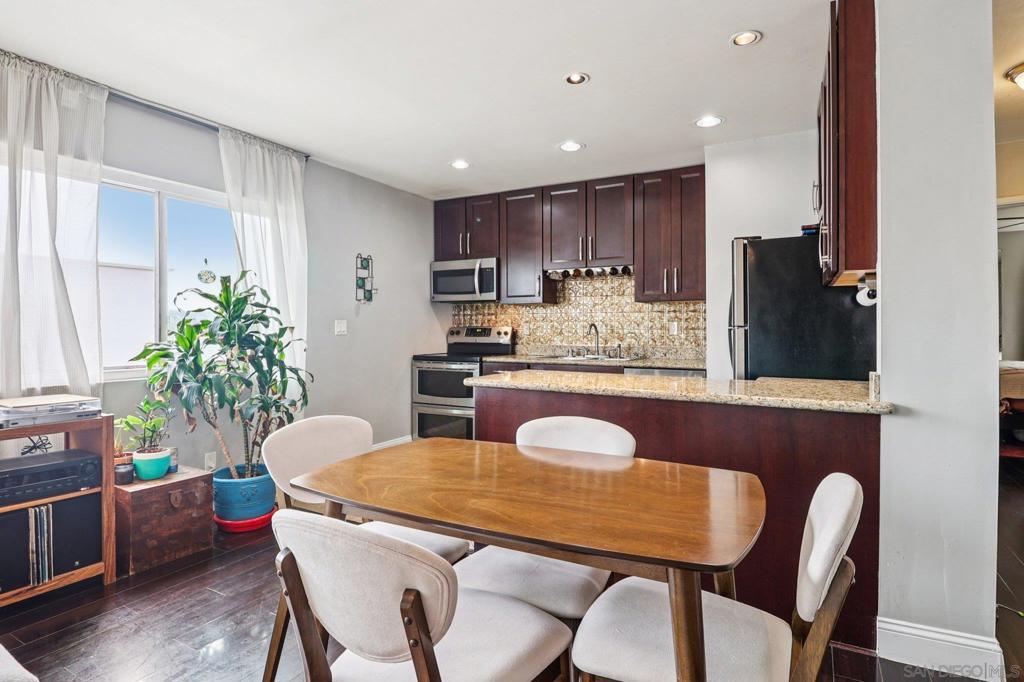 2266 Grand - photo 4