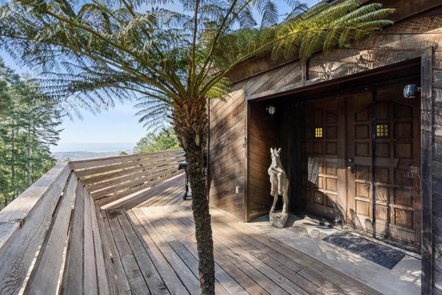 200 S Ranch Road, Pescadero CA: https://media.crmls.org/mediaz/16b05353-00e8-4682-94a5-b40607f29142.jpg