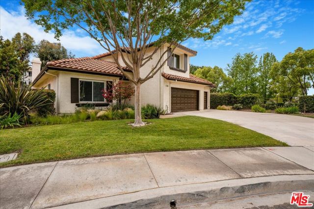 12084 London Grove Court, Moorpark CA: https://media.crmls.org/mediaz/16b1d9c0-6777-48ed-9348-588ccb8ddde8.jpg