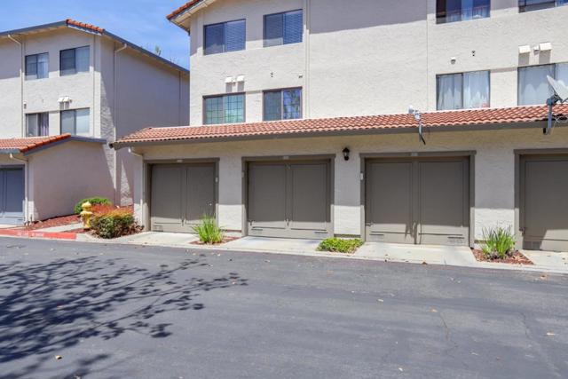 3162 Kenland Drive, San Jose CA: https://media.crmls.org/mediaz/16b1ee9d-5ee2-4553-8527-924db2e18e4d.jpg