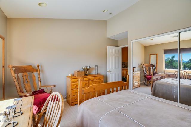 35135 Caprock Road, Santa Clarita CA: https://media.crmls.org/mediaz/16b3484c-1d55-4707-88cd-e9c21097c862.jpg