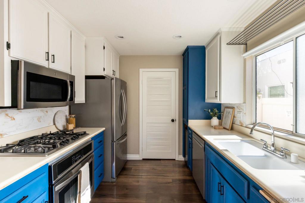 MLS #250045027SD image #10