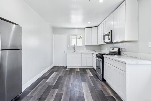 1947 D Avenue, National City CA: https://media.crmls.org/mediaz/16b39c65-22e3-446a-9d6a-693a7f8ee8a0.jpg