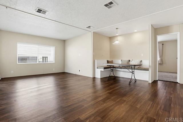 Detail Gallery Image 17 of 54 For 1930 W San Marcos Bld #292,  San Marcos,  CA 92078 - 2 Beds | 2 Baths