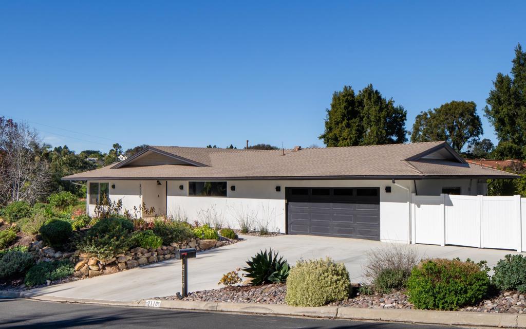 2110 Calle Guaymas - photo 2