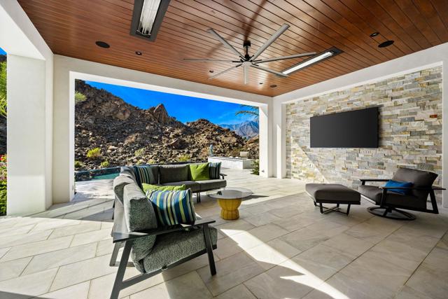 53985 Del Gato Drive, La Quinta CA: https://media.crmls.org/mediaz/16b4dfa3-7022-4ba8-a3ef-07997ea53e42.jpg