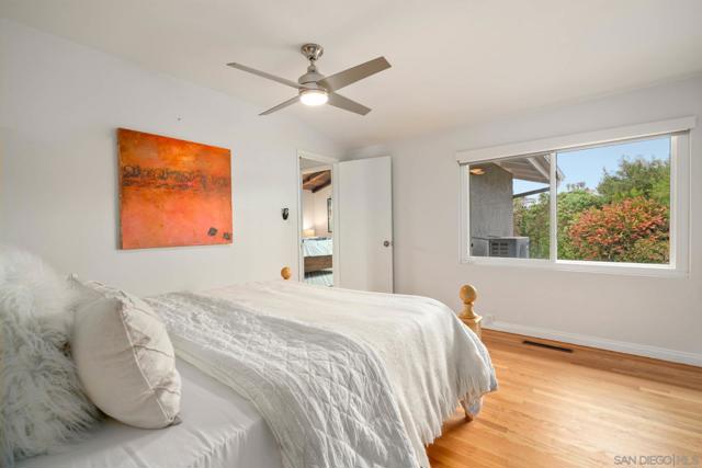 3537 Addison St, San Diego CA: https://media.crmls.org/mediaz/16b5cdf0-823a-41e5-946a-6faa384870c7.jpg