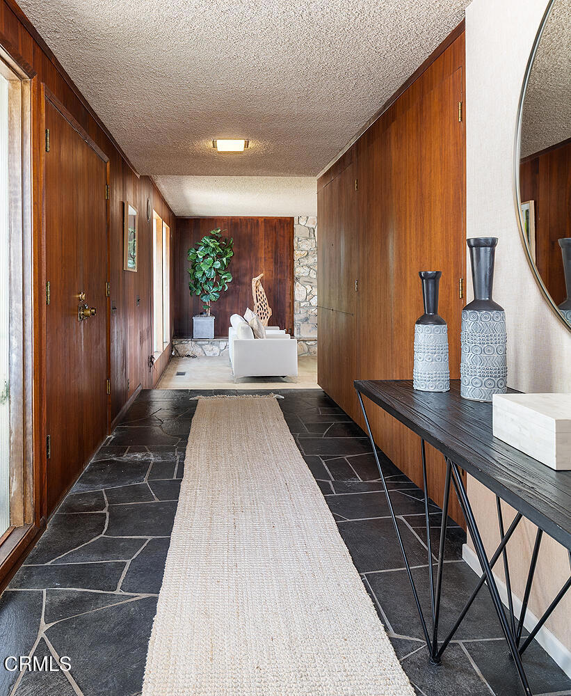 1502 Alta Park LaneLa Canada Flintridge img 2