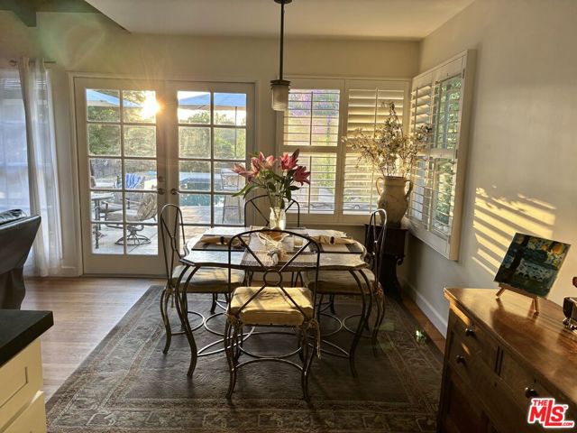 22491 Domingo Road, Woodland Hills CA: https://media.crmls.org/mediaz/16b61ba6-e7fd-4a88-9766-356b98a52241.jpg