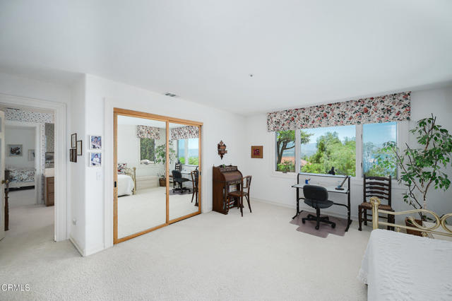 11848 Presilla Road, Camarillo CA: https://media.crmls.org/mediaz/16b63c57-7a60-484f-b41d-75b653af5f21.jpg