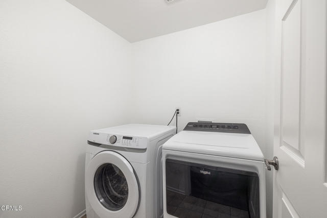 Image 24 of 41 For 12084 London Grove Court