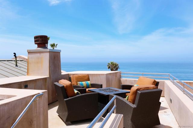 1464 Summit Ave, Cardiff by the Sea CA: https://media.crmls.org/mediaz/16b77d0b-190a-4713-98da-01e1804939a9.jpg
