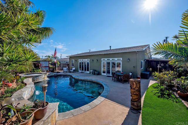 2722 Penkea Drive, Oceanside CA: https://media.crmls.org/mediaz/16b7e0a8-7a2f-4577-90f3-7d6500906a30.jpg