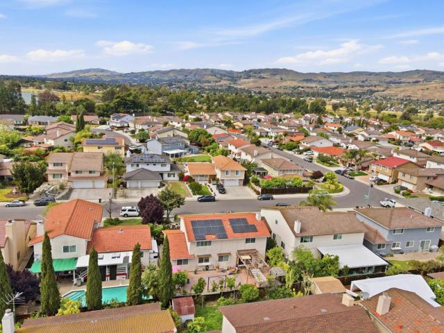 2878 Glen Ascot Way, San Jose CA: https://media.crmls.org/mediaz/16b9c0da-01fa-4a5d-b656-04e35e86cd25.jpg
