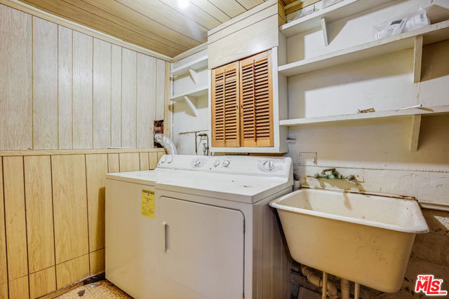 3246 Benda Street, Los Angeles CA: https://media.crmls.org/mediaz/16ba3df8-b7cc-4516-a7c2-cd58c2c721e9.jpg