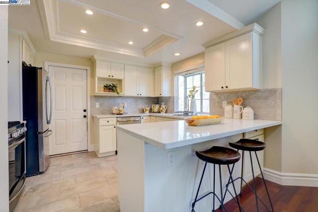 1228 Copper Peak Ln, San Jose CA: https://media.crmls.org/mediaz/16ba45ea-2be7-4892-9ebc-73cada06c78e.jpg