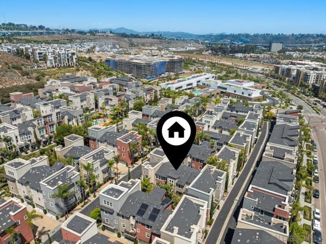 7839 Inception Way, San Diego CA: https://media.crmls.org/mediaz/16bb472c-84ee-43f3-a0d5-7a13c1b3d78c.jpg