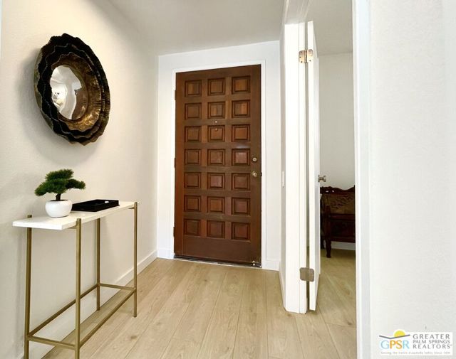 2234 S Linden Way, Palm Springs CA: https://media.crmls.org/mediaz/16bb4d17-9adb-4db7-9384-3d2eae03960d.jpg