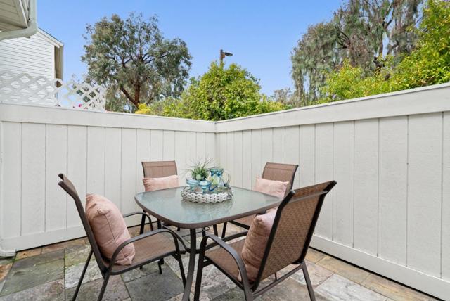 1505 42nd Avenue, Capitola CA: https://media.crmls.org/mediaz/16bb5ca4-e90e-4494-b4fc-cade22d2ae18.jpg