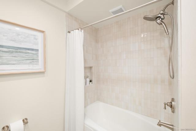 Image 23 of 33 For 119 Via Coronado