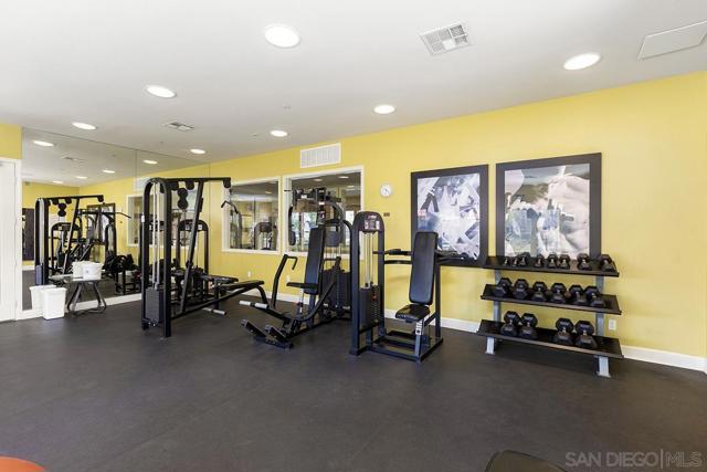 10689 New Grove Trail, San Diego CA: https://media.crmls.org/mediaz/16bd62f1-003f-4087-91b8-c6a8dd22125f.jpg