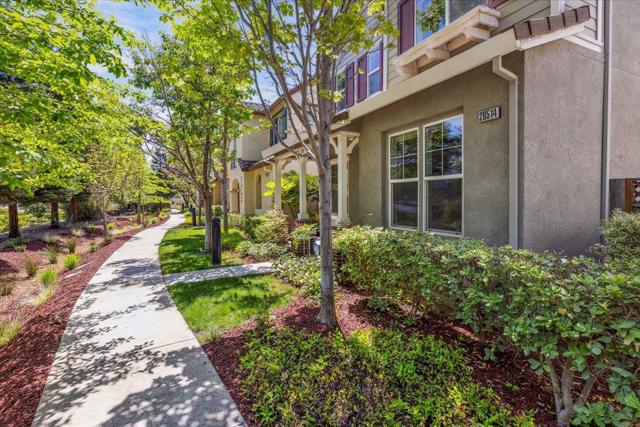 28514 Gulfport Circle, Hayward CA: https://media.crmls.org/mediaz/16bdce42-c51e-4437-be4b-aa84a2b38c62.jpg