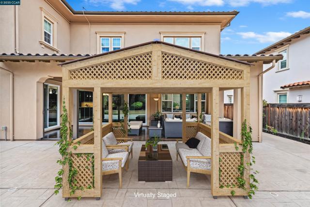 19 Baltana Place, Danville CA: https://media.crmls.org/mediaz/16be063d-6974-4f2e-8c41-49cd1ea5c100.jpg