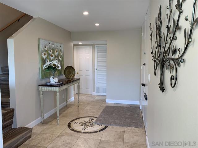Image 5 of 30 For 5122 Edgeworth