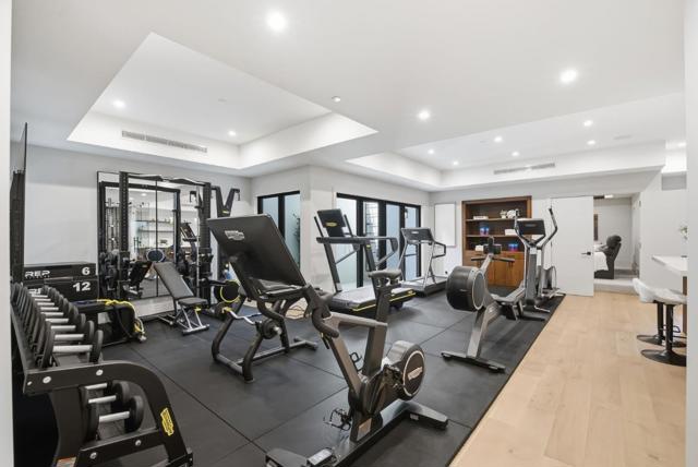543 Tennyson Avenue, Palo Alto CA: https://media.crmls.org/mediaz/16bed1c0-9d98-497a-9b8c-181ea403cff1.jpg