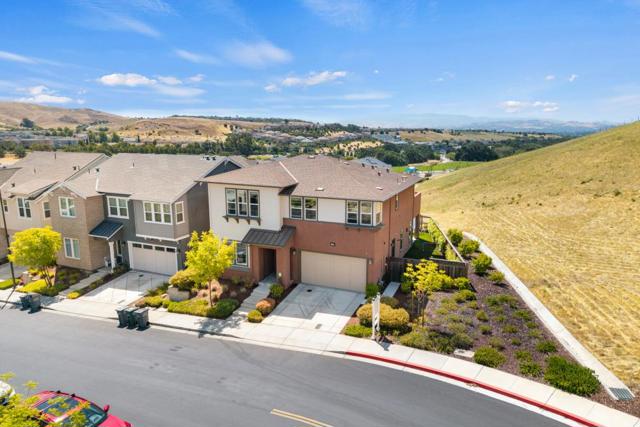 4190 Oak Knoll Drive, Dublin CA: https://media.crmls.org/mediaz/16c0fe03-51c4-4dde-81cd-0e34aa5db6ff.jpg
