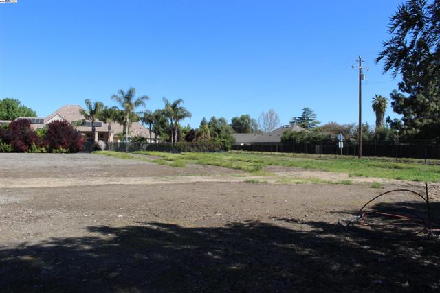 Image 2 of 19 For 8485 Ranch Rd
