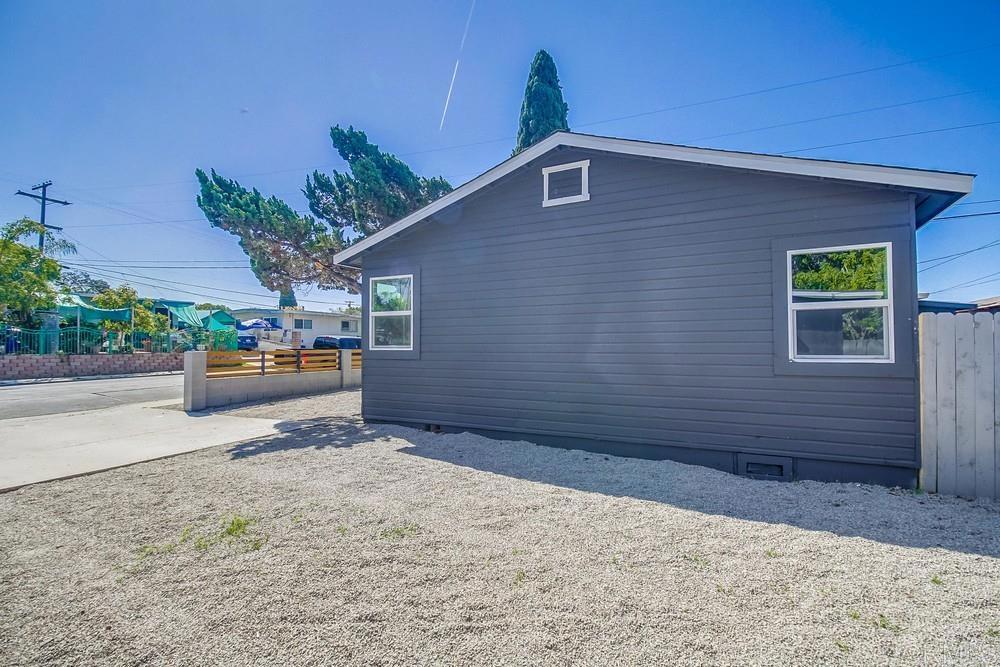 854 45th Street - photo 9