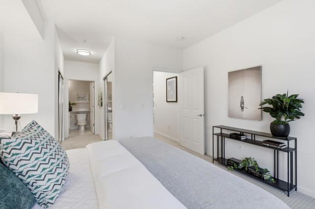 1982 W Bayshore Road, East Palo Alto CA: https://media.crmls.org/mediaz/16c261a7-52f5-4743-9b1b-83ecbadf0c10.jpg