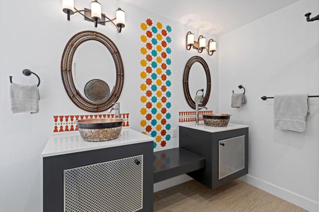47432 Medina W Drive, Palm Desert CA: https://media.crmls.org/mediaz/16c292de-20d0-4abc-aec3-13f8abf5baed.jpg