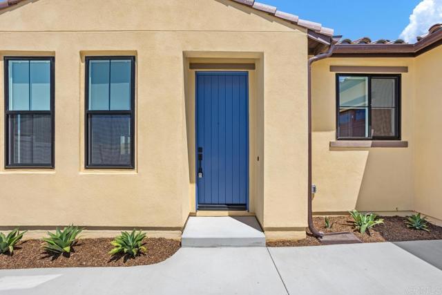 1200 Stonemark Place, Vista CA: https://media.crmls.org/mediaz/16c2edb5-3585-4695-be7f-da5f57f5d1fb.jpg