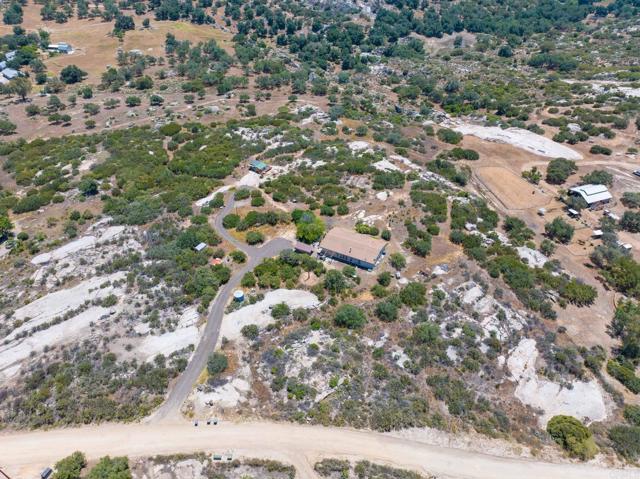26671 Littlepage Road, Ramona CA: https://media.crmls.org/mediaz/16c3062f-62c1-4550-9aa7-68b6b84d6ea4.jpg