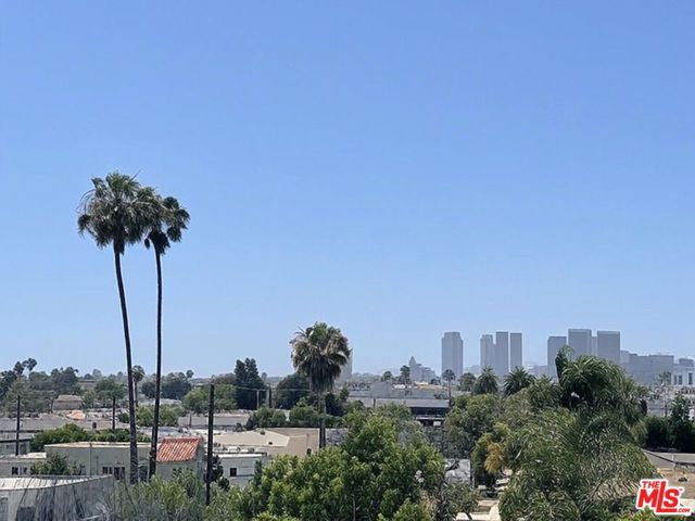 6061 Cashio Street, Los Angeles CA: https://media.crmls.org/mediaz/16c3a935-4b4a-49eb-aebb-546e6db7ad0a.jpg