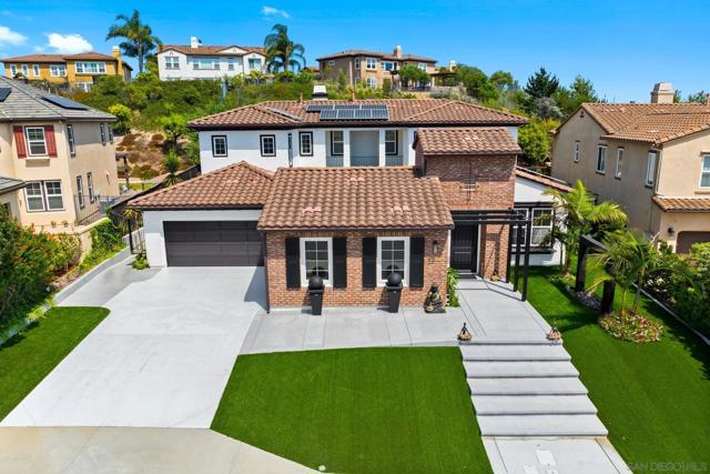 1120 Championship Rd, Oceanside CA: https://media.crmls.org/mediaz/16c4386d-7125-460d-ae63-51f337a7836c.jpg