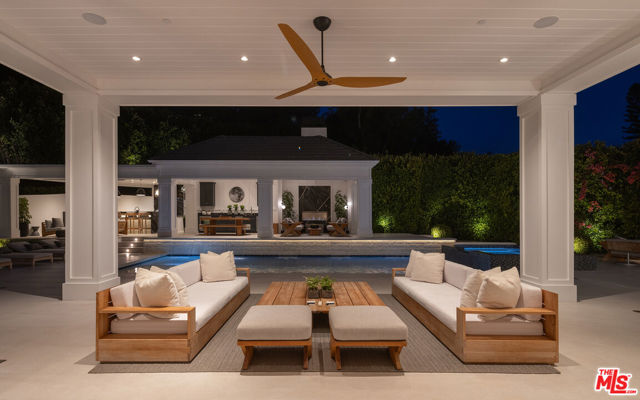 9520 Hidden Valley Road, Beverly Hills CA: https://media.crmls.org/mediaz/16c6bb2b-69f6-426f-8bc3-11bdf132ec42.jpg