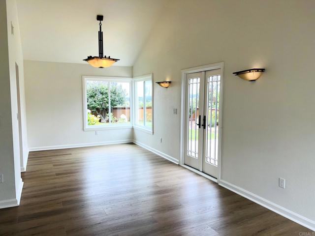 Detail Gallery Image 18 of 65 For 1420 Tres Hermanas Way, Encinitas,  CA 92024 - 4 Beds | 3 Baths