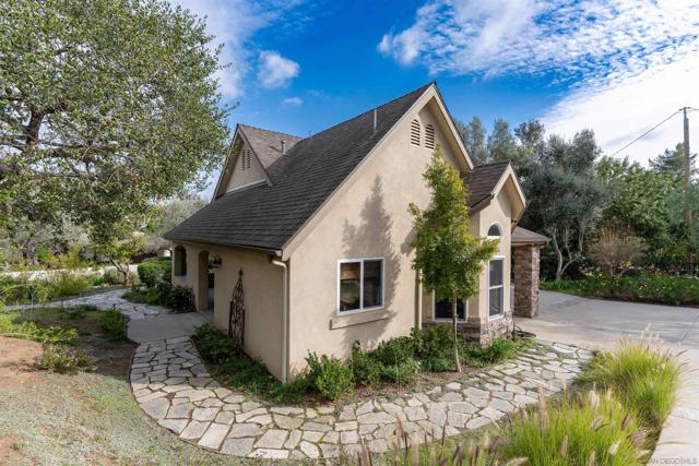 813 Hamilton Ln, Fallbrook, California 92028, 4 Bedrooms Bedrooms, ,3 BathroomsBathrooms,Single Family Residence,For Sale,Hamilton Ln,250020301SD