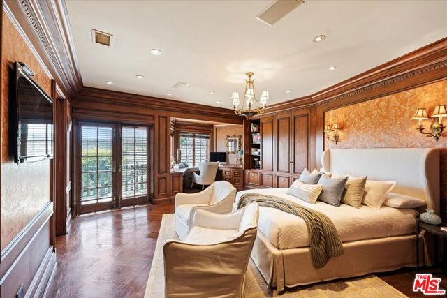 19000 Dorlon Drive, Tarzana CA: https://media.crmls.org/mediaz/16c7d06d-5dcd-46ed-87ef-a47cdaf72d0d.jpg