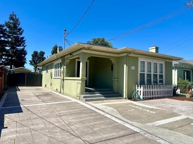 159 Hollywood Avenue, San Jose CA: https://media.crmls.org/mediaz/16c8327d-3926-4f40-a006-29c19aca40aa.jpg