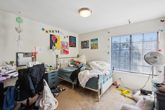 1615 Oakdale Avenue, San Francisco CA: https://media.crmls.org/mediaz/16c87861-d1e7-45e6-9510-ec67638ca47a.jpg