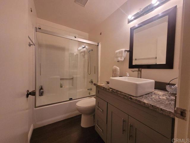 27367 El Cajon Lane, Menifee CA: https://media.crmls.org/mediaz/16c89cd9-9629-4ecd-b903-3a2f00cca51e.jpg