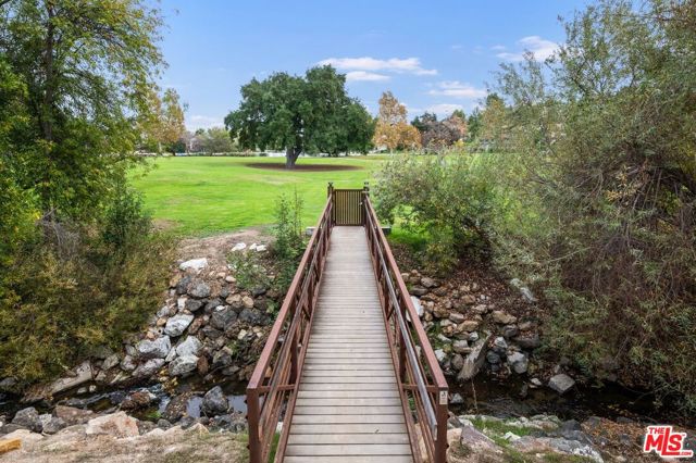 4732 Park Granada, Calabasas CA: https://media.crmls.org/mediaz/16c993f0-44a1-4595-8f14-0c7b7064f447.jpg