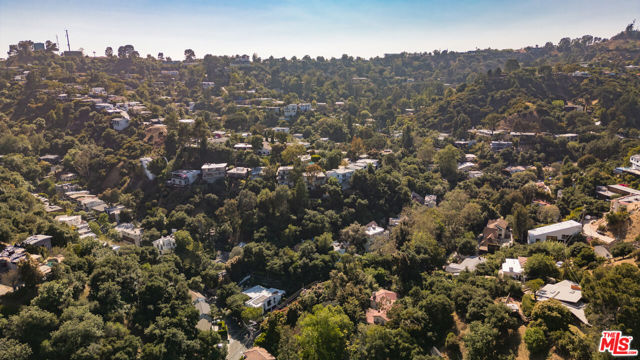 8625 Wonderland Avenue, Los Angeles, California 90046, 5 Bedrooms Bedrooms, ,6 BathroomsBathrooms,Single Family Residence,For Sale,Wonderland,24399985